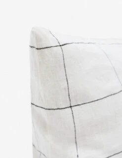 Lucian Pillow 22 Lucian Pillow -MIUBOW Furniture Shop lucian pillow black 1998 b6563cc6 800f 44cf badb 1c10e3f56c80