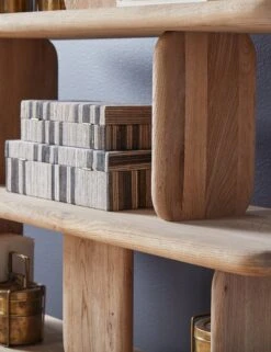 Nera Bookcase 13 Nera Bookcase -MIUBOW Furniture Shop lvr00334 3 crop 8719f5a5 93c6 4354 8177 c267084c7659