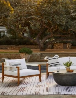 Fez Indoor / Outdoor Pillow -MIUBOW Furniture Shop misha rug living room 0399 site crop 1 b7e6b877 918e 498a 829b ca4696a65ac6